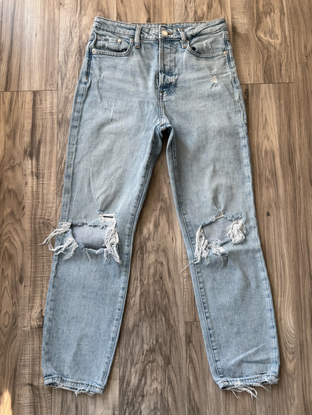 &Denim H&M Light Blue Distressed High-Waist Mom Jeans